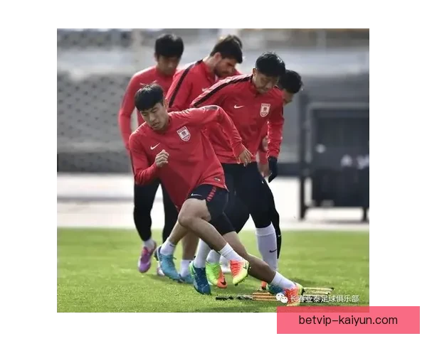 K联赛体能大考：运动员极限突围，展现坚韧团队精神