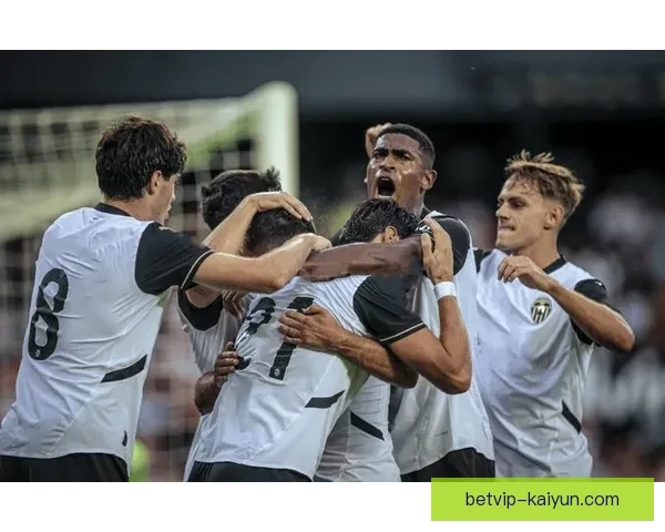 西甲蓝白军团本赛季状态回暖，竞争力增强值得关注