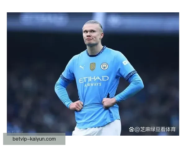 哈兰德在欧冠赛事中的连冠梦面临挑战，球队状态需持续提升