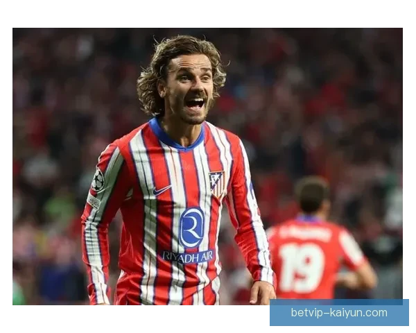 佩德里任意球破门，展现定位球威胁